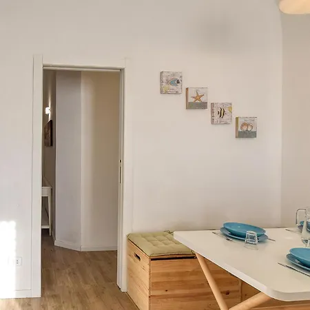 2 Bedroom Pet Friendly In * Varazze